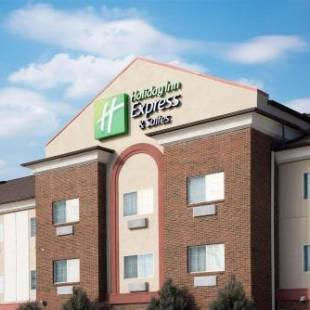 Фотографии гостиницы 
            Holiday Inn Express & Suites Danville, an IHG Hotel