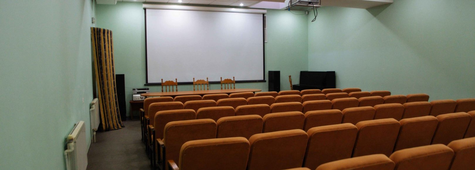 Фотография конференц-зала Озеро Белое