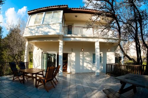 Фотография гостевого дома Forest Park Villa