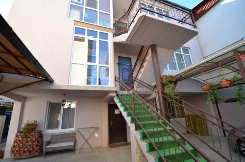 Фотографии гостевого дома
Адлердомик