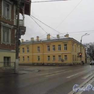 Фотография гостевого дома Дом Трувеллера F&F