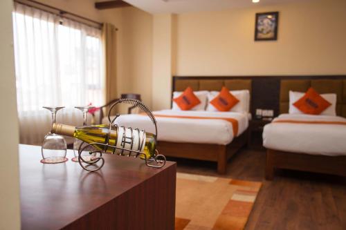 Фотография гостиницы Hotel Jay Suites