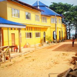 Фотографии гостиницы 
            M'pay Bay Guesthouse