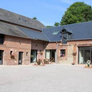 Фотографии мини отеля
A l'orée du château