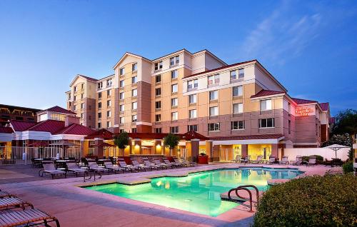 Фотография гостиницы Hilton Garden Inn Scottsdale Old Town