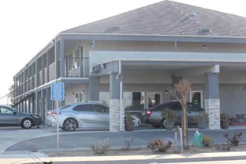 Фотография гостиницы SureStay Hotel by Best Western Chowchilla Yosemite