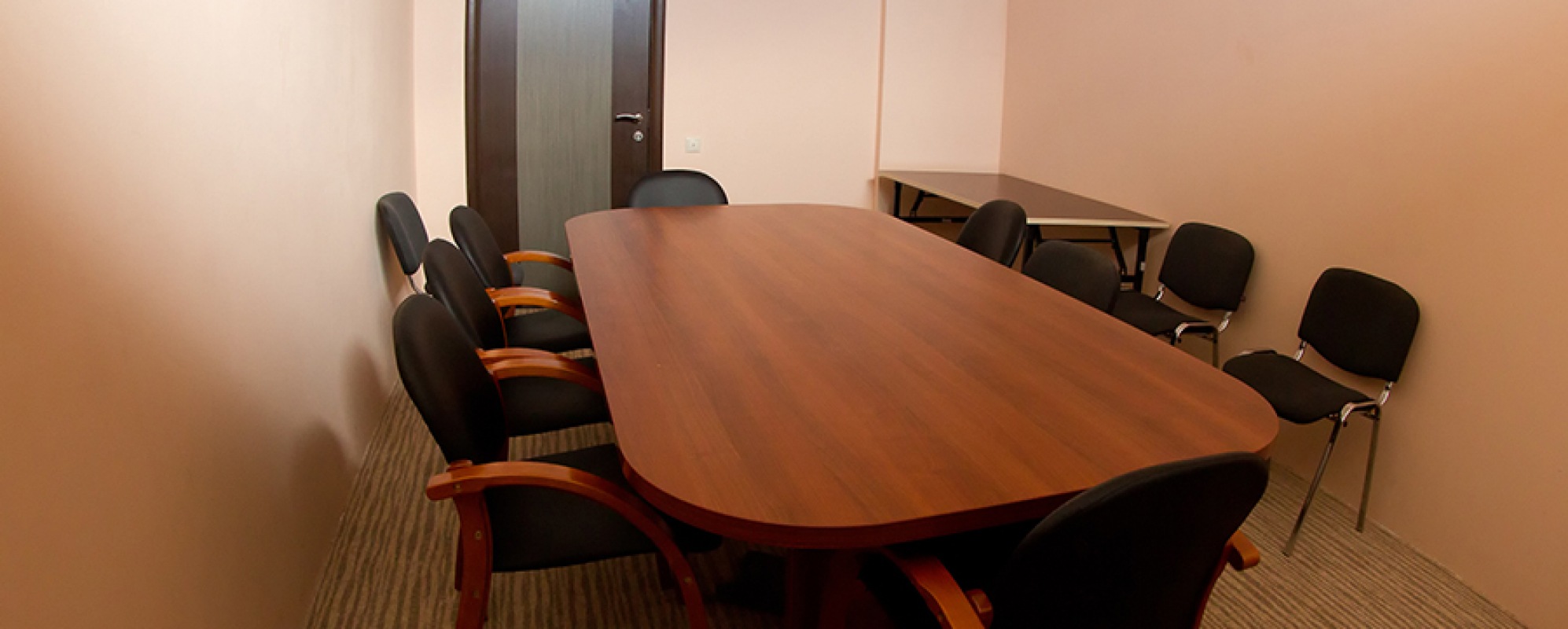 Фотографии комнаты для переговоров Комната для совещаний