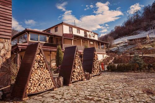 Фотографии гостиницы 
            Тавуш