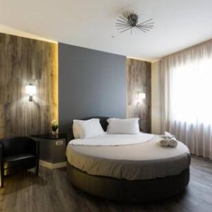 Фотографии гостиницы
Plana Hotel