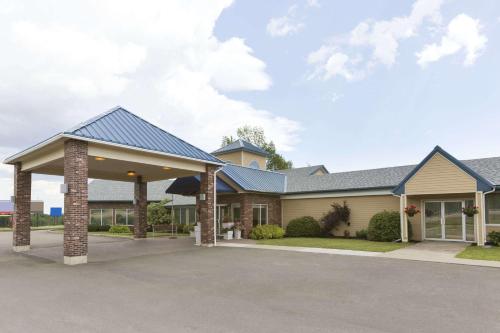 Фотография гостиницы Days Inn & Suites by Wyndham Moncton