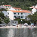 Фотография гостевого дома Apartments by the sea Igrane, Makarska - 6653