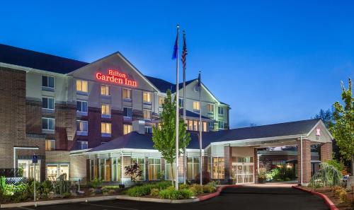 Фотография гостиницы Hilton Garden Inn Eugene/Springfield