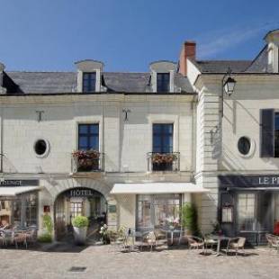 Фотографии гостиницы 
            Logis Hotel La Croix Blanche Fontevraud