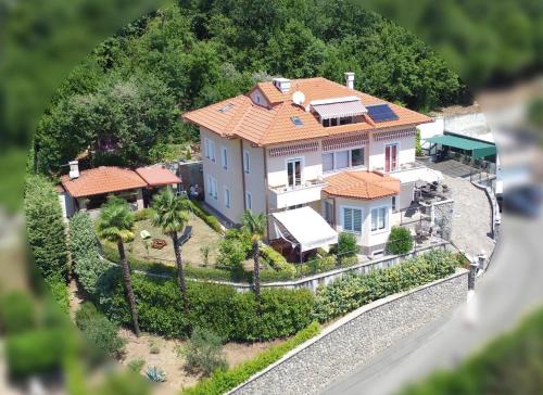 Фотография гостевого дома Apartments with a parking space Icici, Opatija - 7793