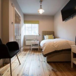 Фотографии мини отеля
White Horse