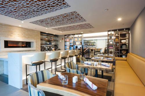 Фотография гостиницы Hotel Indigo Napa Valley, an IHG Hotel