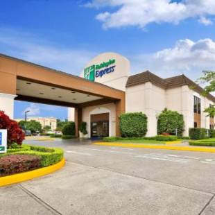 Фотографии гостиницы 
            Holiday Inn Express San Jose Airport, an IHG Hotel