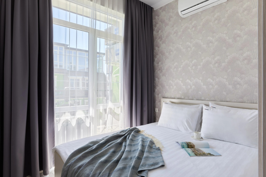 Фотография квартиры Апартаменты Red Apartments Арт Лайт Сити Эдит