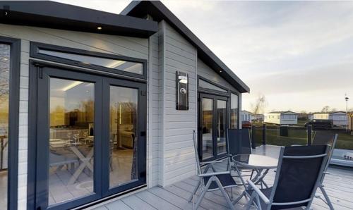 Фотографии кемпинга
Tattershall VIP Lodge