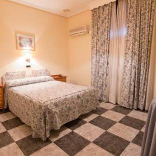 Фотографии гостиницы
Hostal Santa Ana