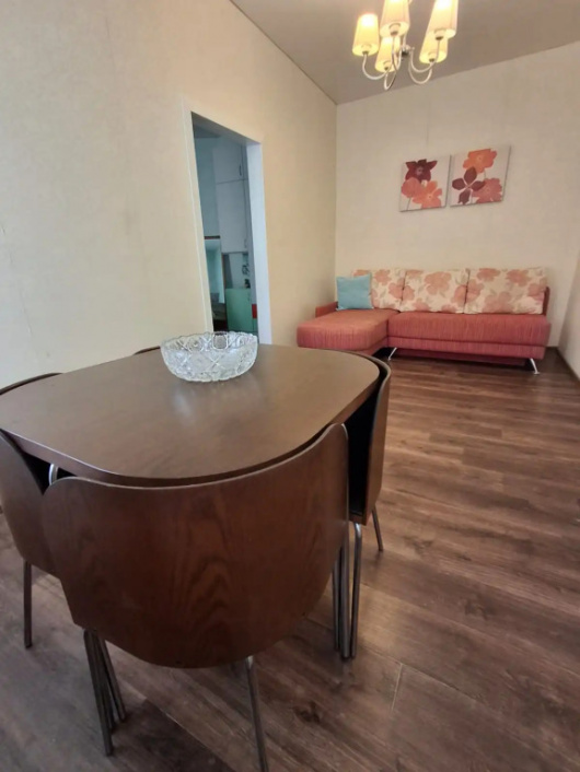 Фотографии квартиры 
            Апартаменты KUPRIU 90s