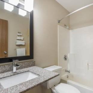 Фотографии гостиницы
Days Inn by Wyndham Muncie -Ball State University