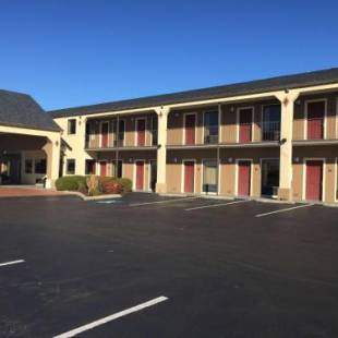 Фотографии гостиницы 
            SureStay Plus Hotel by Best Western Jackson