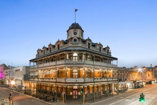 Фотография гостиницы The National Hotel