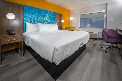 Фотографии гостиницы
Best Western Plus Raleigh Crabtree Valley Hotel