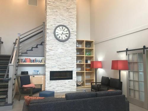 Фотография гостиницы Country Inn & Suites by Radisson, Bradenton-Lakewood-Ranch, FL