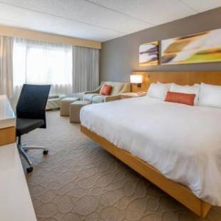Фотографии гостиницы 
            Delta Hotels by Marriott Utica