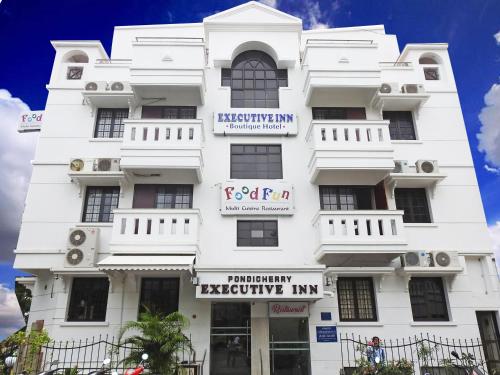 Фотография гостиницы Pondicherry Executive Inn