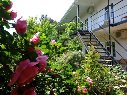 Фотография гостевого дома На Красных Партизан, 4