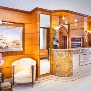 Фотографии гостиницы
Hotel Strasbourg