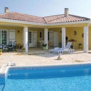 Фотография гостевого дома Beautiful home in Argeliers w/ Outdoor swimming pool, WiFi and 3 Bedrooms