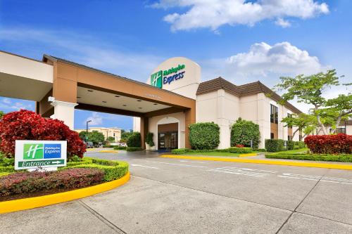 Фотография гостиницы Holiday Inn Express San Jose Airport, an IHG Hotel