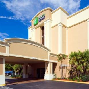 Фотографии гостиницы
Holiday Inn Express Cape Coral-Fort Myers Area, an IHG Hotel