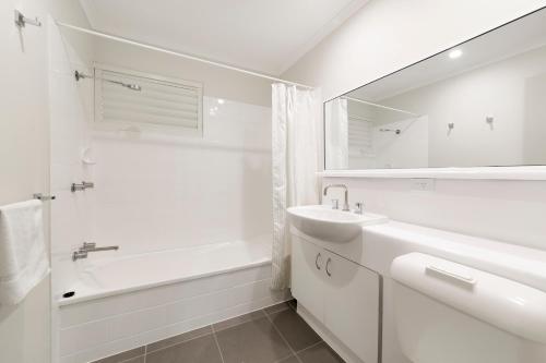 Фотография апарт отеля Mt Ommaney Hotel Apartments