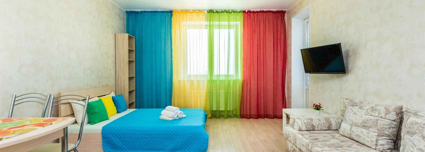 Фотография квартиры Однокомнатная квартира-студия в ярких тонах в новостройке