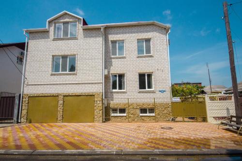 Фотография гостевого дома на Кати Соловьяновой 95