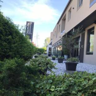 Фотографии гостиницы 
            DAM boutique hotel & restaurant