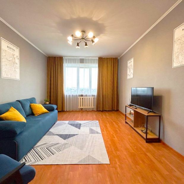 Фотографии квартиры
Апартаменты Братьев Захаровых 140