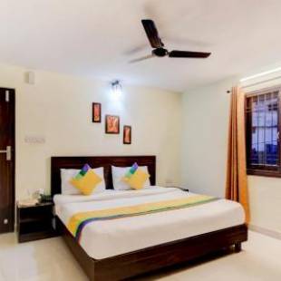 Фотографии гостиницы 
            Treebo Trip Royal Monarch Maya Bazar