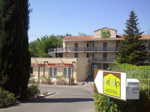 Фотография гостиницы Hotel Bel Alp Manosque