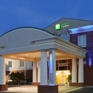 Фотографии гостиницы
Holiday Inn Express Hotel & Suites Auburn - University Area, an IHG Hotel