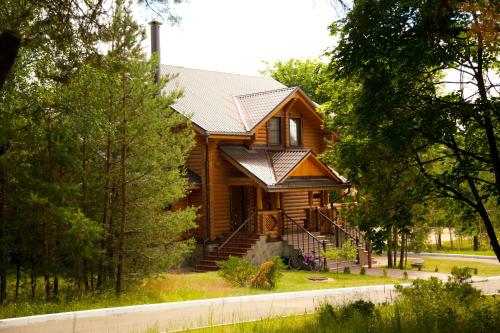 Фотография базы отдыха Лесные пруды