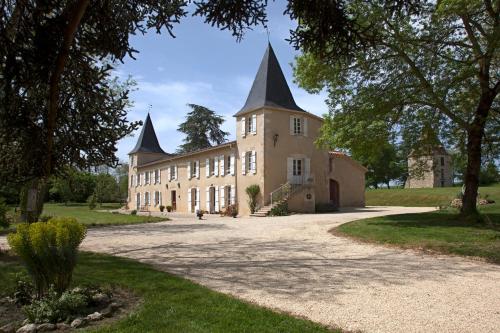 Фотография мини отеля Maison d hotes de Charme Les Bruhasses Campagne Parc de 3 ha Vignoble familial Armagnac