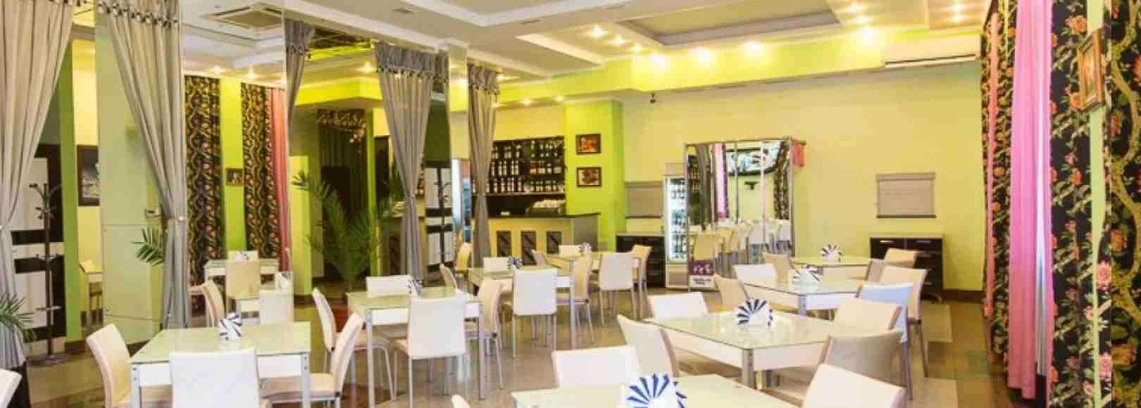 Фотография банкетного зала Тройка