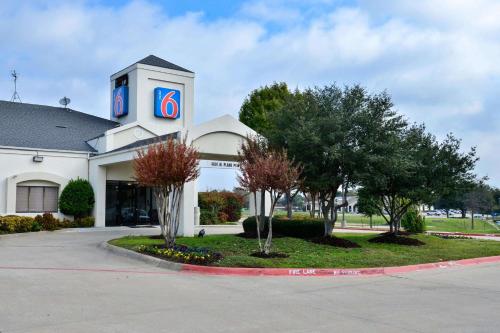 Фотография гостиницы Motel 6-Plano, TX - West - Frisco