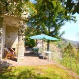 Фотография гостевого дома Relaxing Cottage in Convalle with Fenced Garden